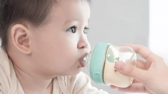 奶糖小挑战：乳糖不耐受宝宝需要告别母乳吗？