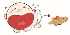 初生婴儿小便拉血的主要原因，家长们一定要注意