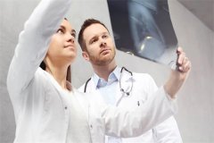 试管新生：47岁无卵绝经女性的生育探索