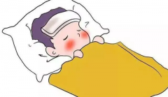 宝宝发热饮水即吐？揭秘原因与有效应对策略