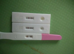 大卫早孕试纸显色迟缓之谜，并附上精准无误的使用指南