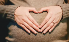 信号还是副作用？试管移植后呕吐详解及孕期呕吐程度预测