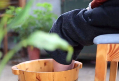 艾叶泡脚能提高试管成功率？真实情况其实是这样！