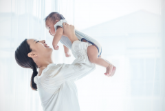  如何降低巧克力囊肿对试管的风险：炎症危机应对指南