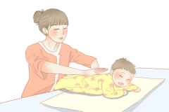 婴儿按摩油能用身体乳替吗？选择时可得小心哦！