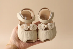 新手妈妈必看：给宝宝选鞋子，一定要注意这些问题！