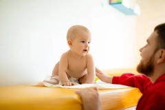 想做第三代试管包生'男'孩？2025年费用清单与医院推荐！