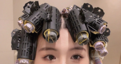 哺乳期女性千万别烫发染发，对孩子和妈妈都有害处！