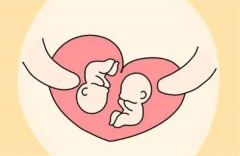 胎儿停止发育时，孕妇可能会出现哪些明显症状？全面解析与早期识别指南