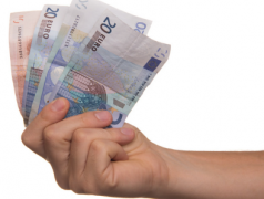 深圳三代试管全包过多少钱一次？2025年深圳三代试管全包价曝光！