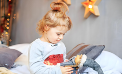 试管生个女儿要多少钱包成功？2025年三代试管技术收费标准解读！